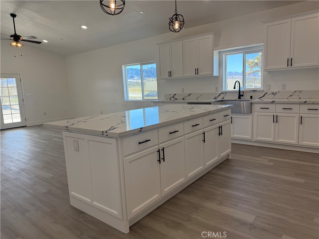 2115 Seville Pl. Property Photo 15