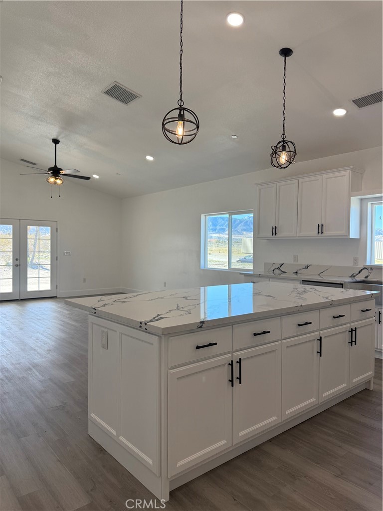 2115 Seville Pl. Property Photo 16