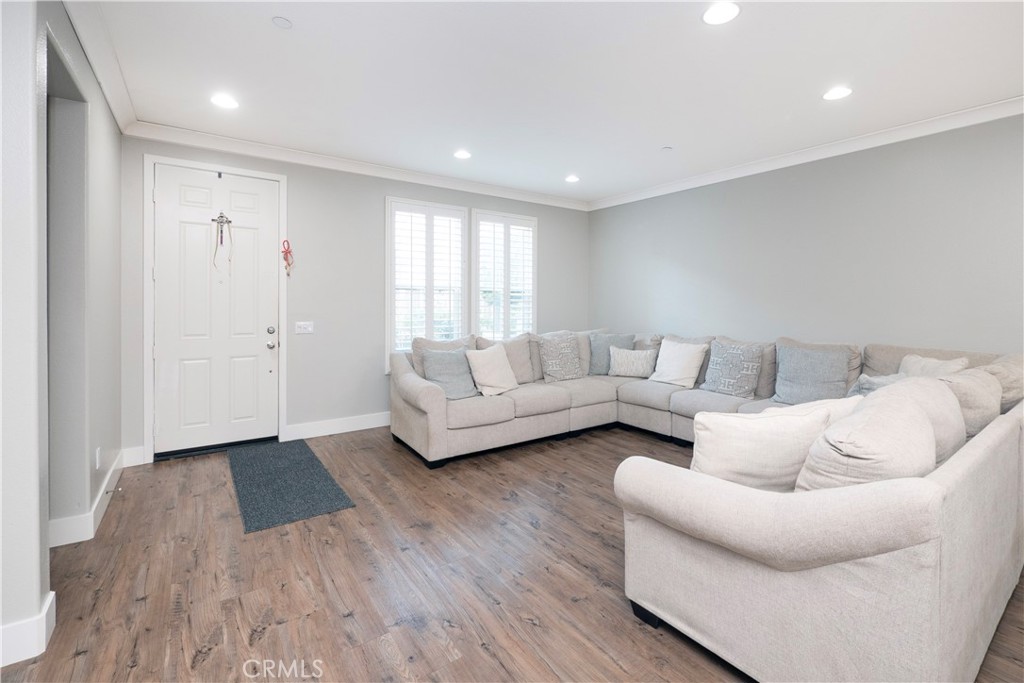 15723 Parkhouse Property Photo 4