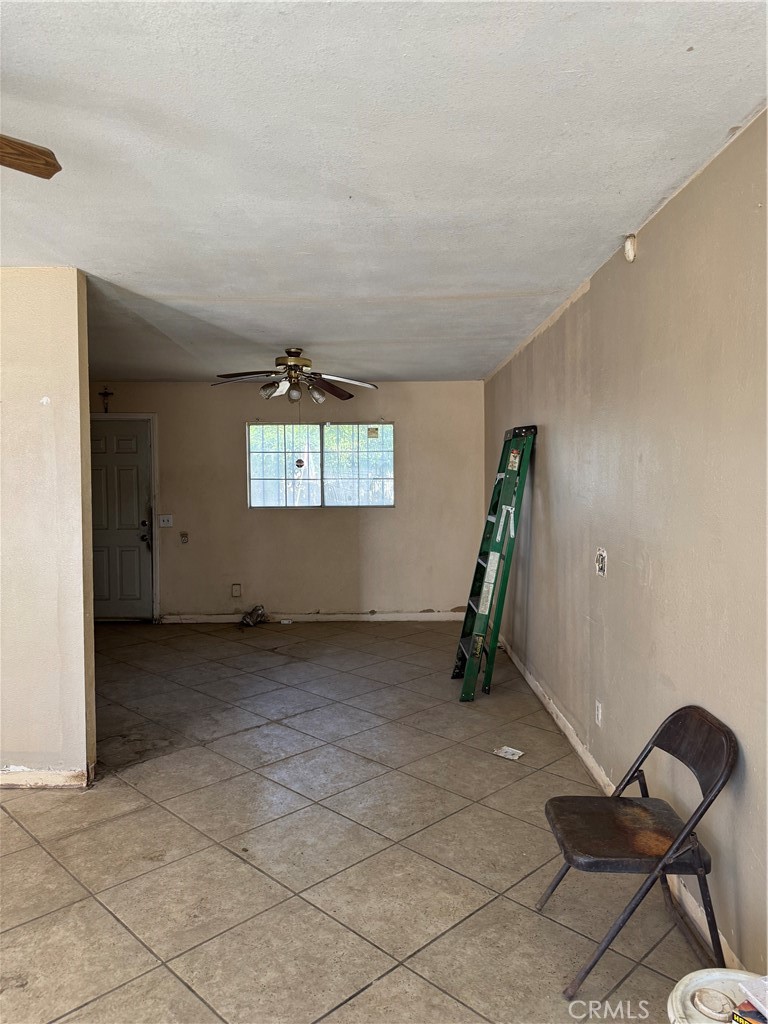 52425 Las Palmas Property Photo 4