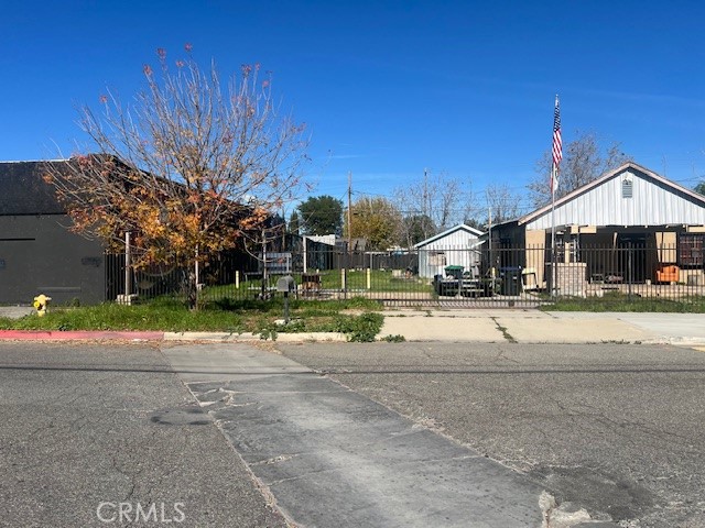 125 E O Property Photo 3