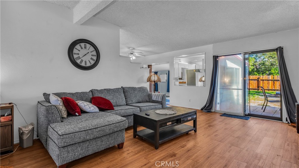 13220 Catalpa Property Photo 3