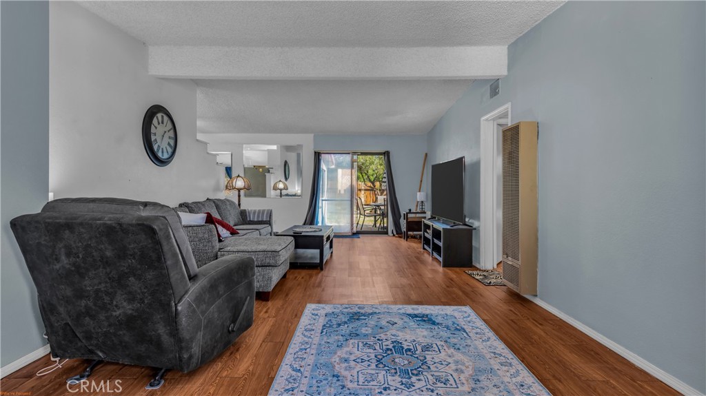 13220 Catalpa Property Photo 4