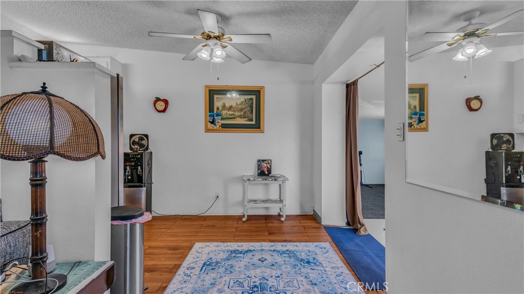 13220 Catalpa Property Photo 6