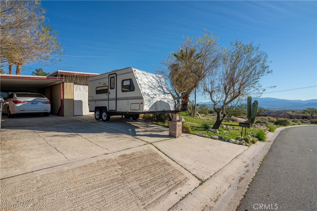 13220 Catalpa Property Photo 27