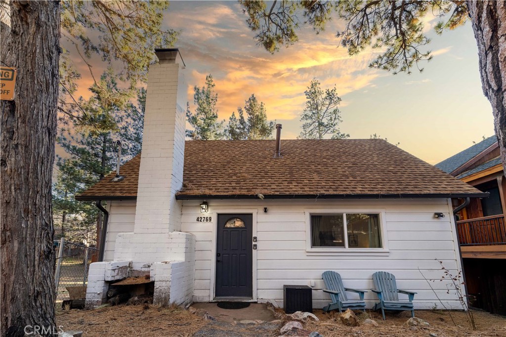 42769 Conifer Drive Property Photo 1