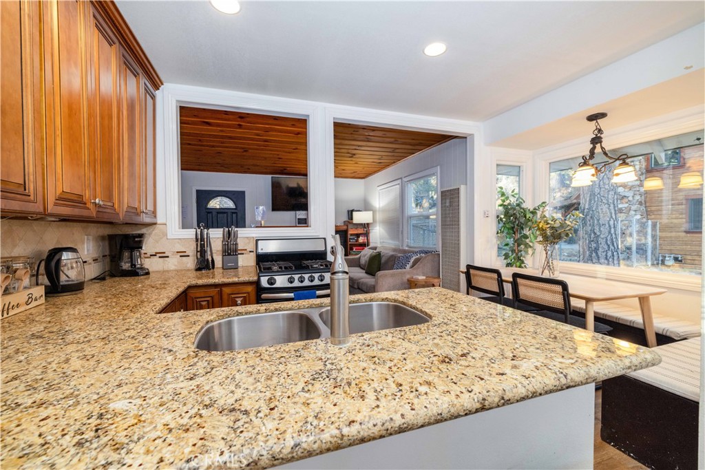 42769 Conifer Drive Property Photo 8