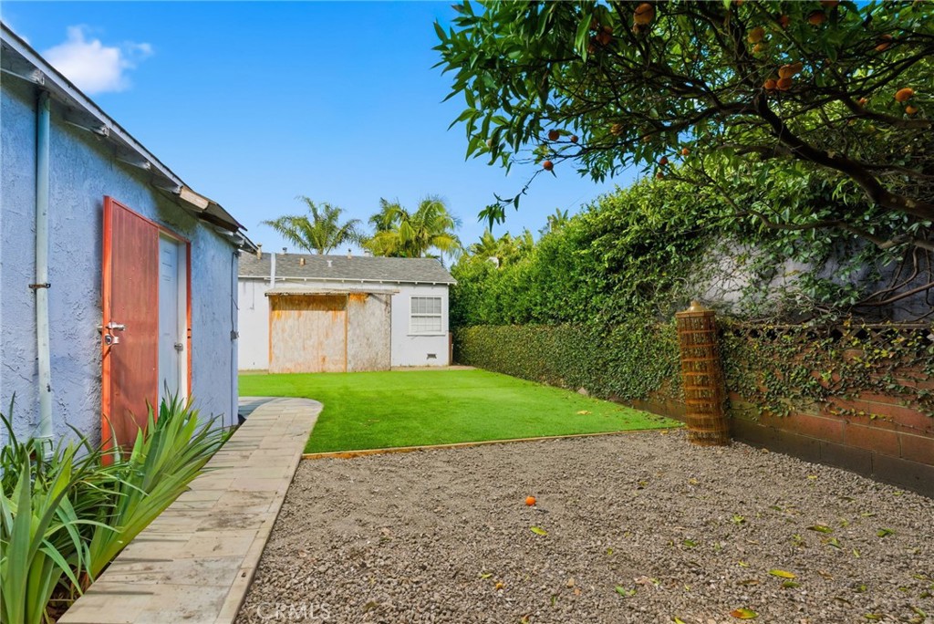 5514 Smiley Property Photo 10