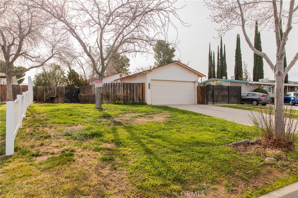 38990 Juniper Tree Property Photo 1