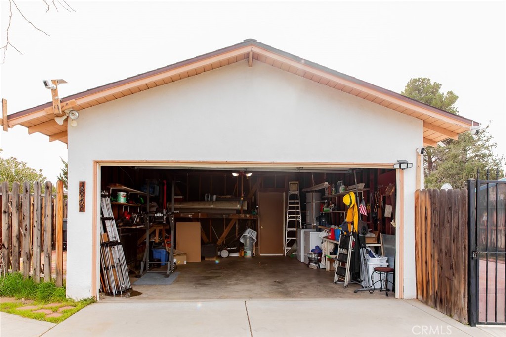38990 Juniper Tree Property Photo 34
