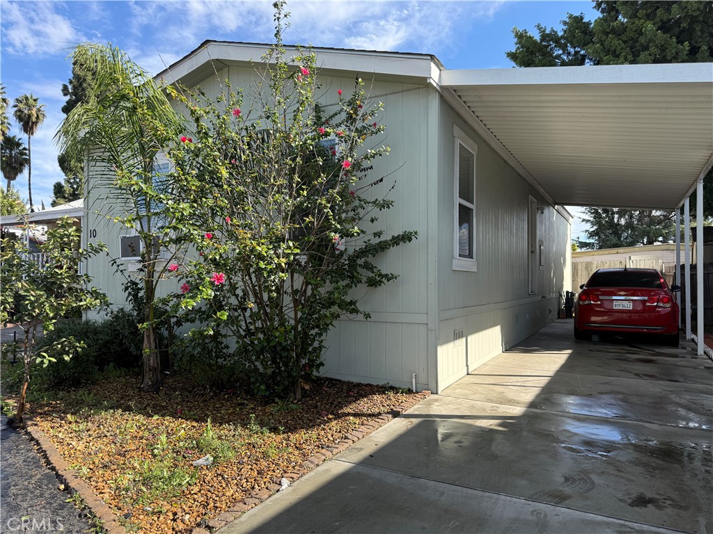 12700 Elliott Avenue 10 Property Photo 1