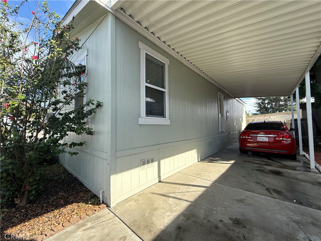 12700 Elliott Avenue 10 Property Photo 4
