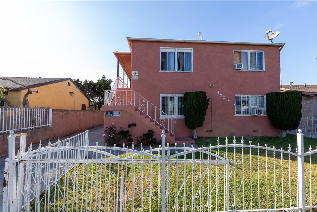 9723 San Juan Property Photo 3