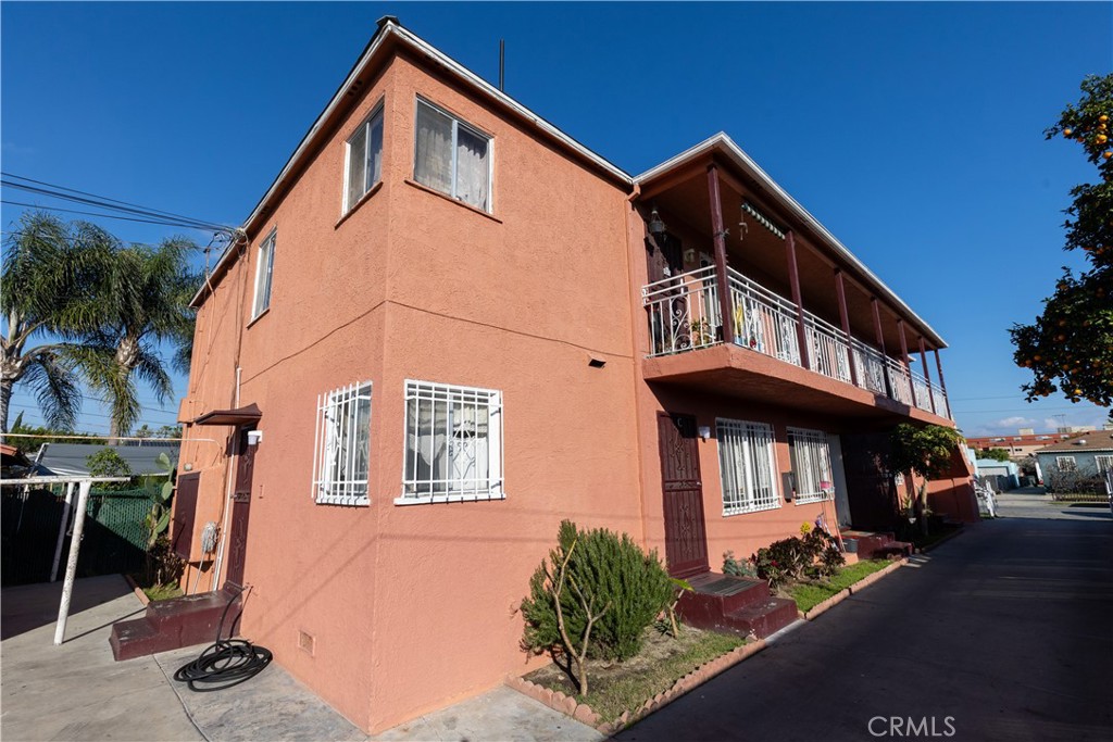 9723 San Juan Property Photo 4