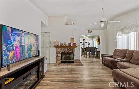 2906 Summer Set Cir Property Photo 4