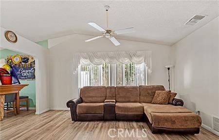 2906 Summer Set Cir Property Photo 5