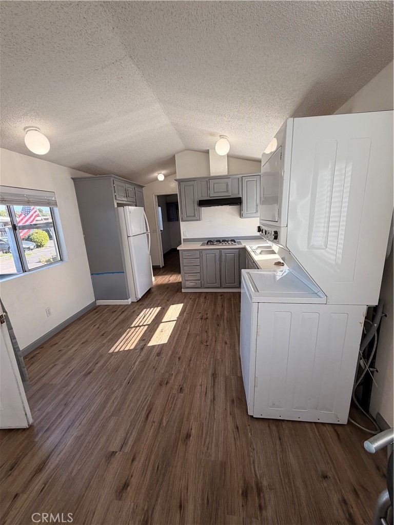 16511 Garfield D40 Property Photo 6