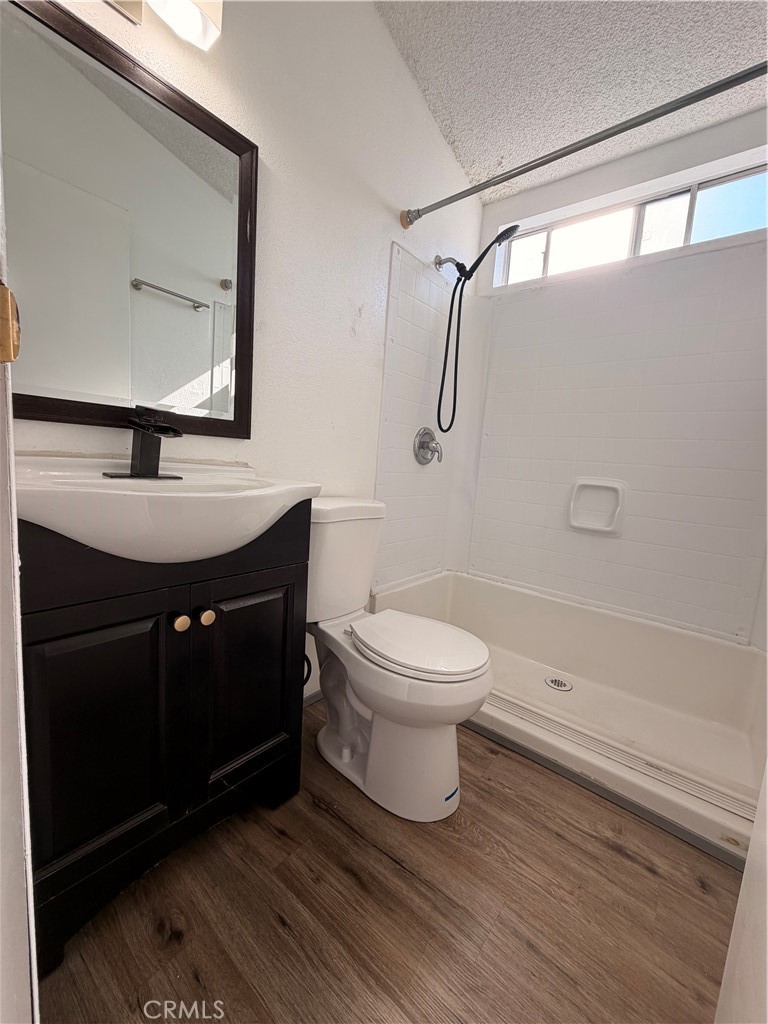 16511 Garfield D40 Property Photo 10