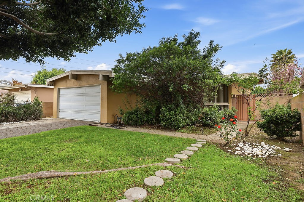 523 W 170th Property Photo 1
