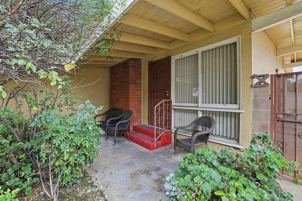 523 W 170th Property Photo 3
