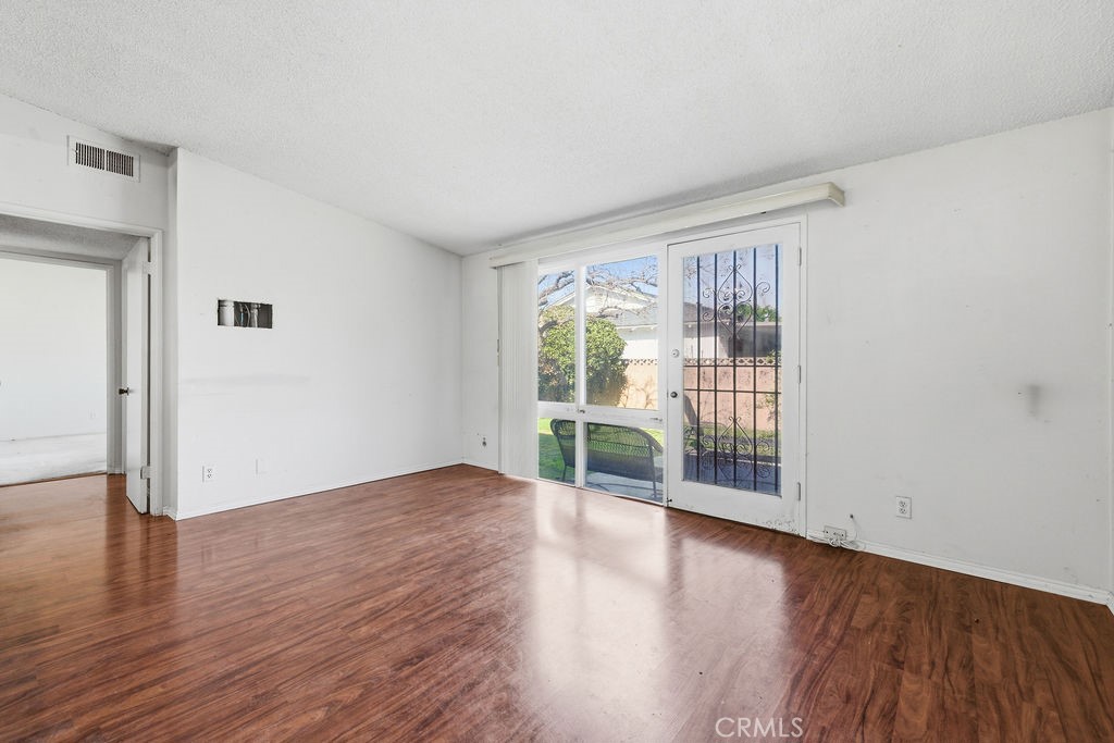 523 W 170th Property Photo 7
