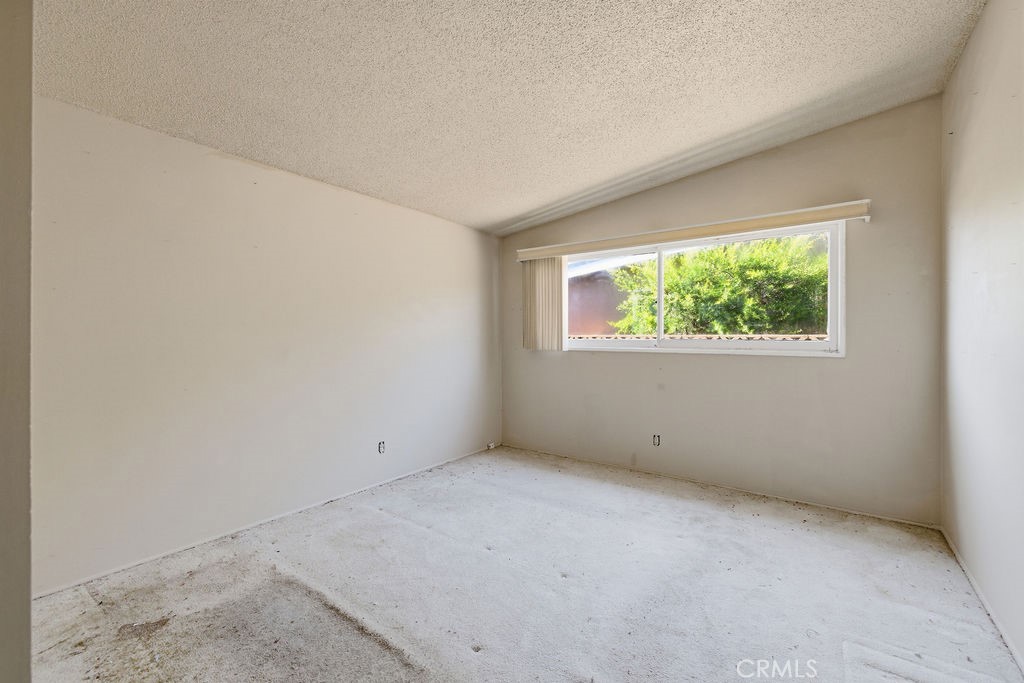 523 W 170th Property Photo 18