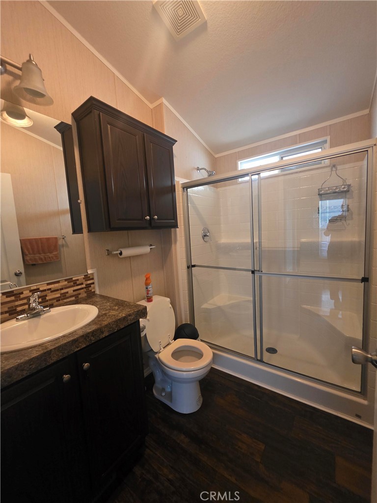 812 N Loren Avenue 18 Property Photo 15