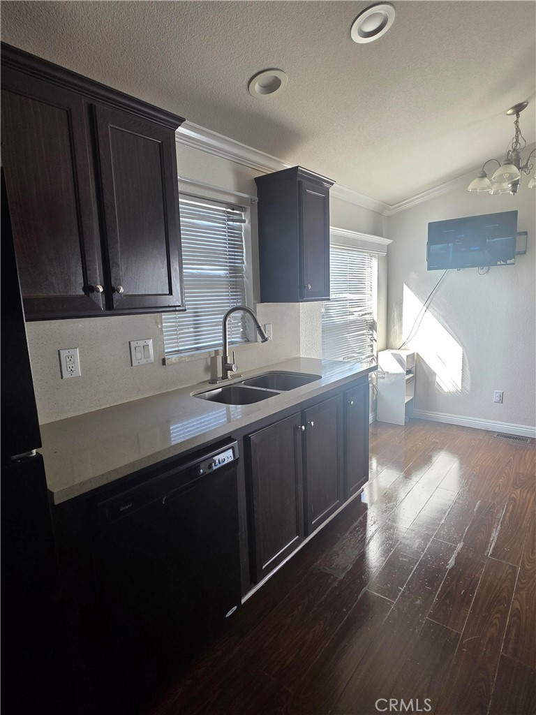 812 N Loren Avenue 18 Property Photo 23