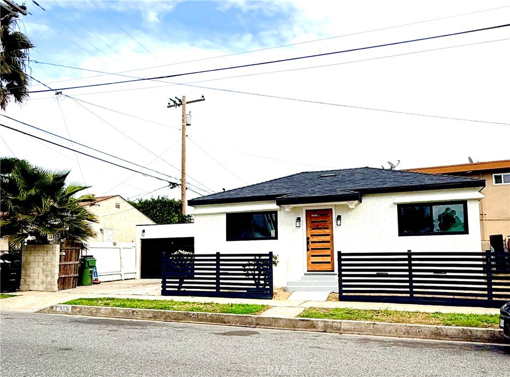 1008 Long Property Photo 3