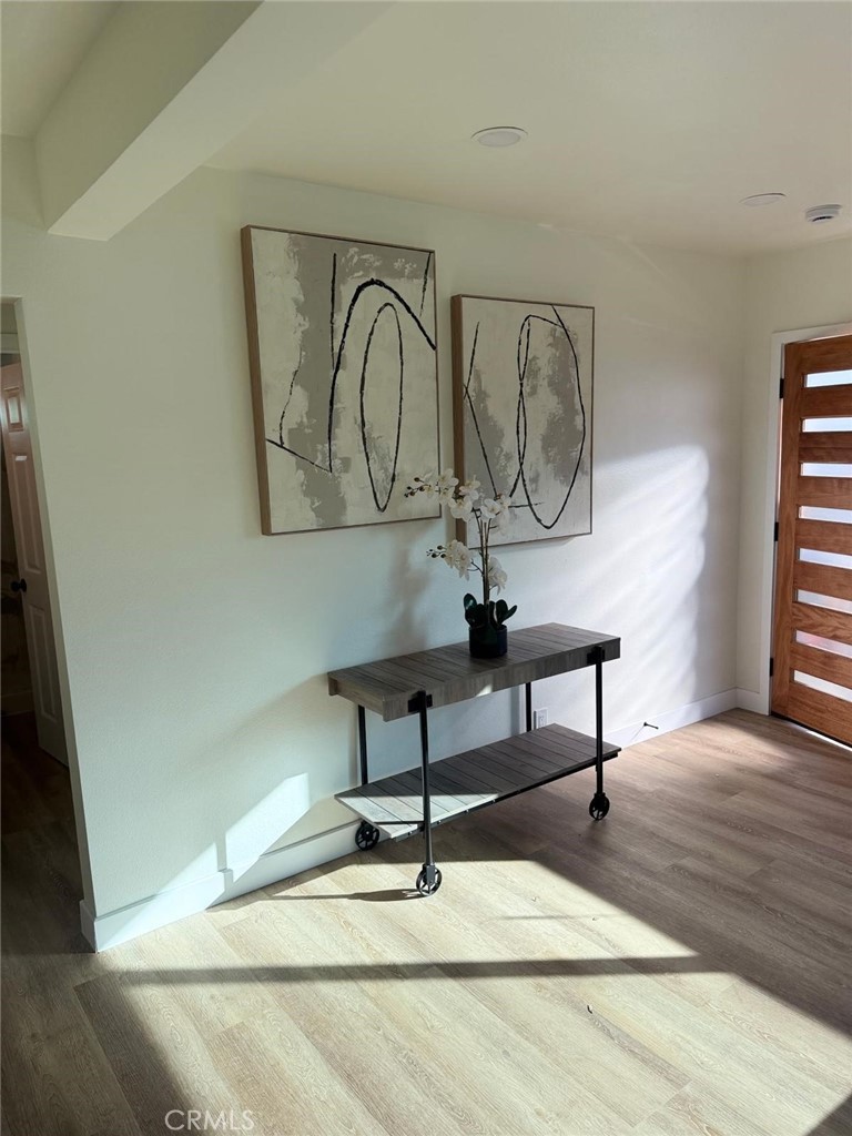 1008 Long Property Photo 5