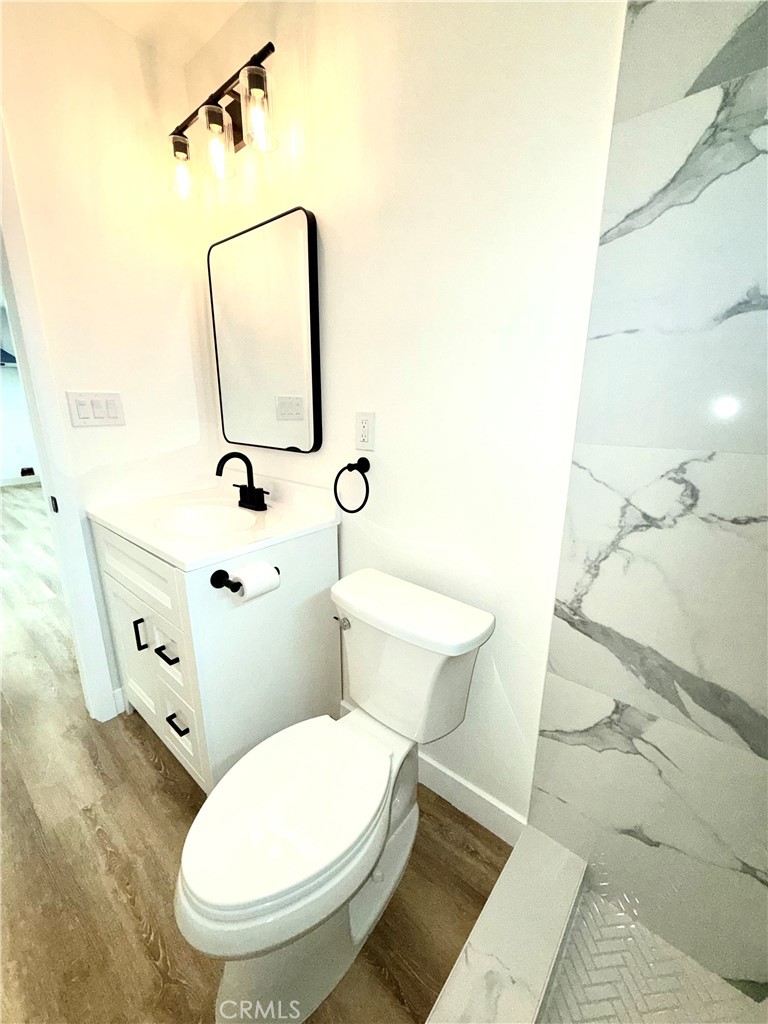 1008 Long Property Photo 14