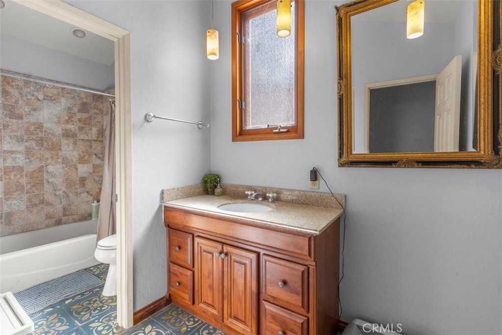 116 Franklin Property Photo 22
