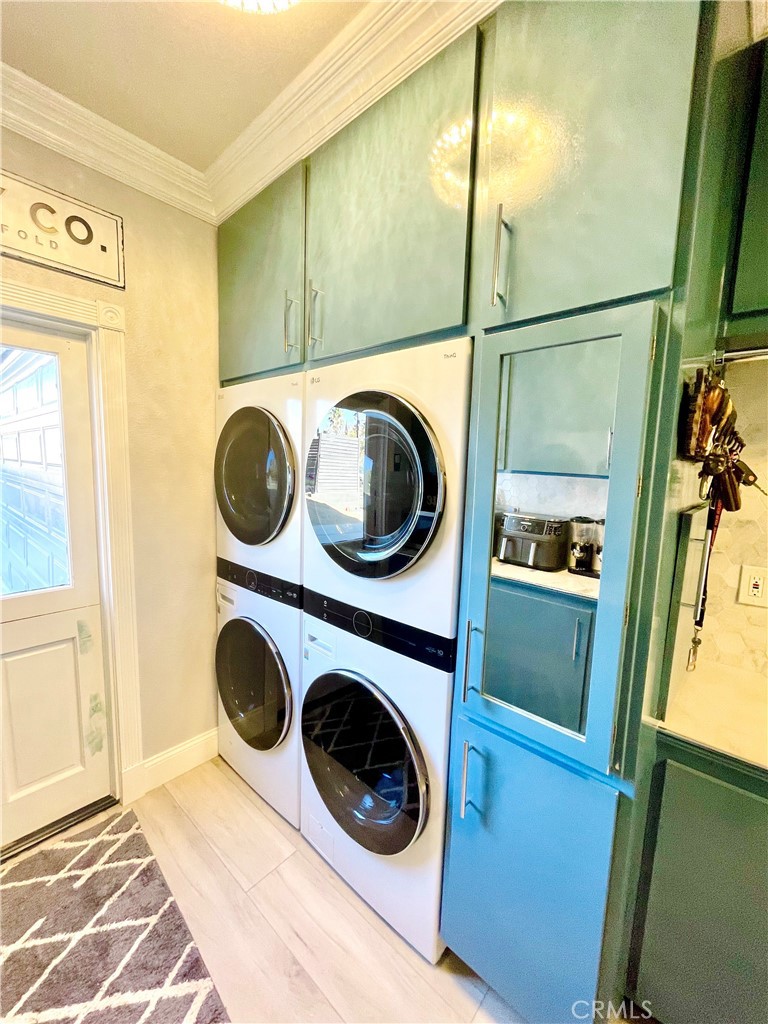 1204 Thoroughbred Property Photo 15