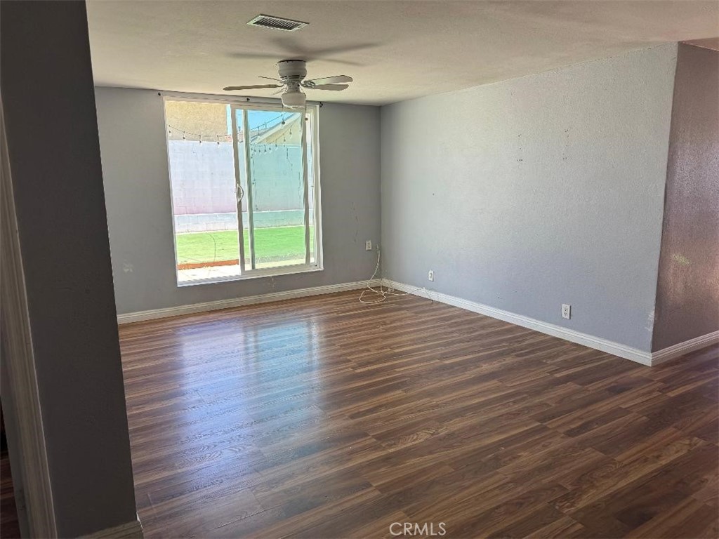 2412 W Raymond Property Photo 36