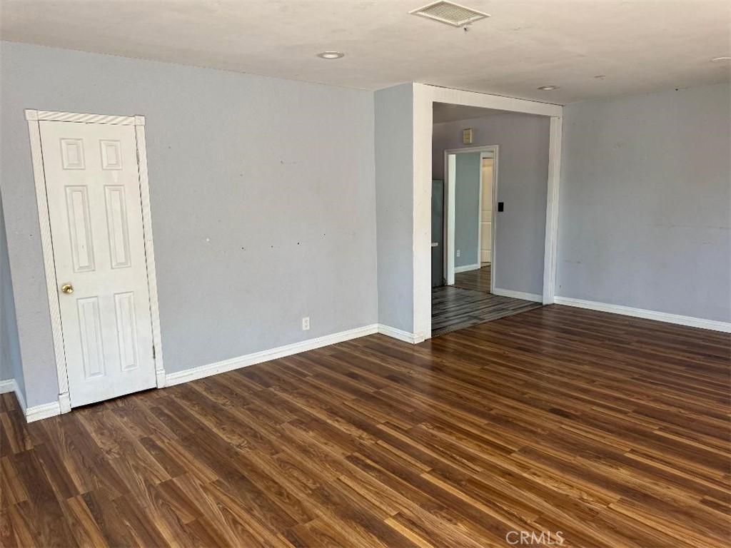 2412 W Raymond Property Photo 37