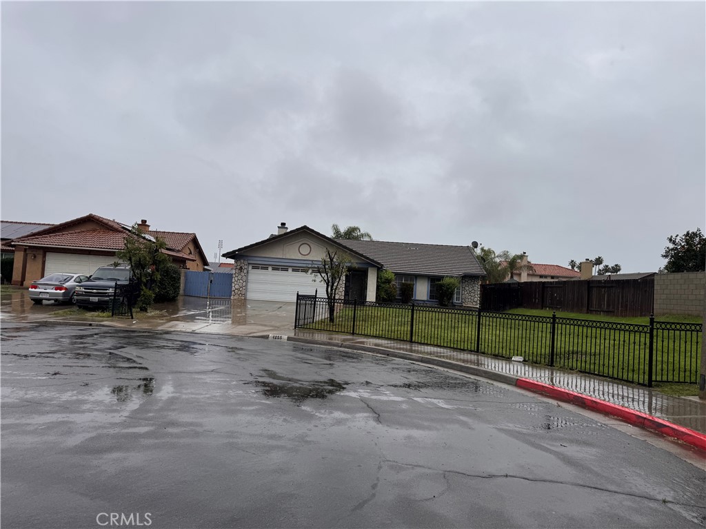 1255 Comiskey Court Property Photo 2