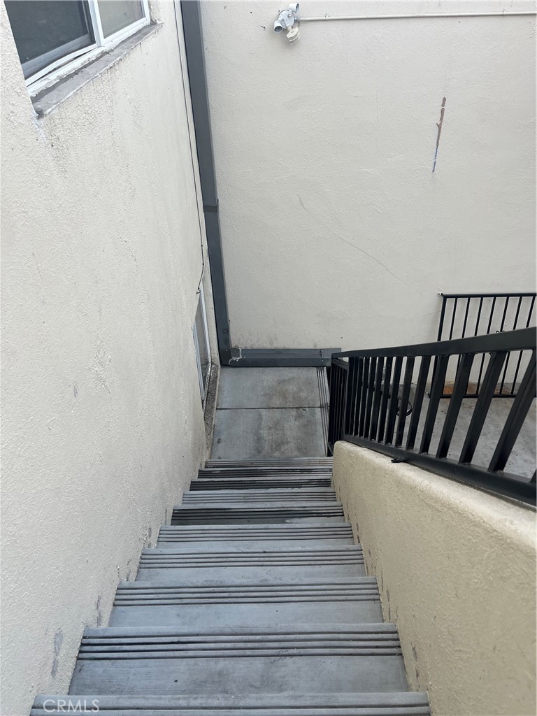 5833 E Beverly Boulevard Property Photo 2