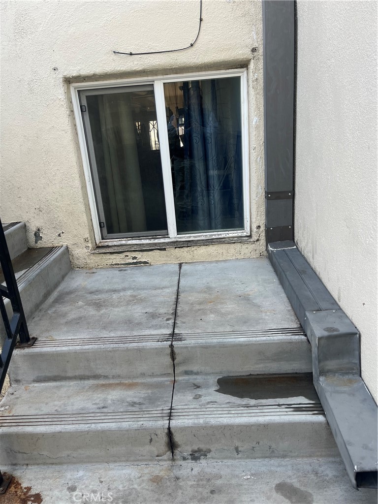 5833 E Beverly Boulevard Property Photo 4