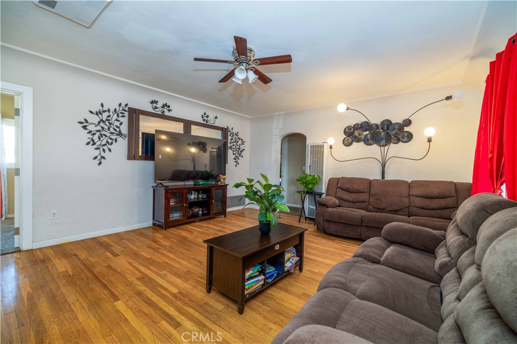 26880 26878 Baseline Property Photo 6