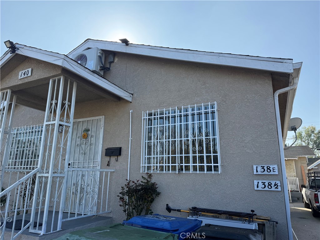 138 E 60th Street Property Photo