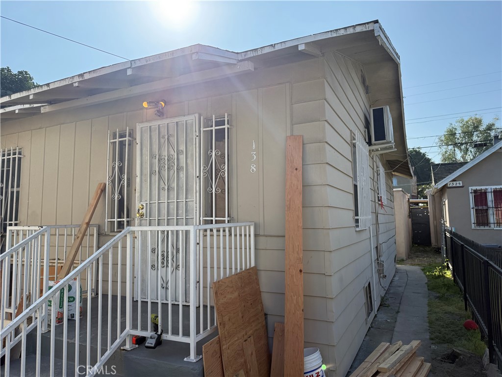 138 E 60th Street Property Photo 3