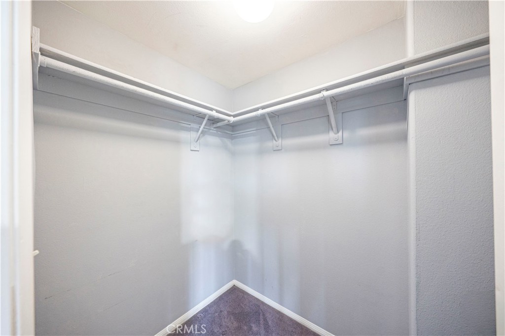 1230 Elm G Property Photo 26