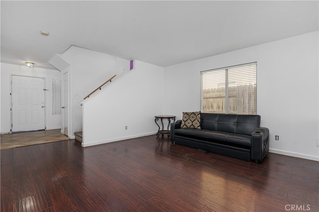 260 Mahogany Property Photo 4