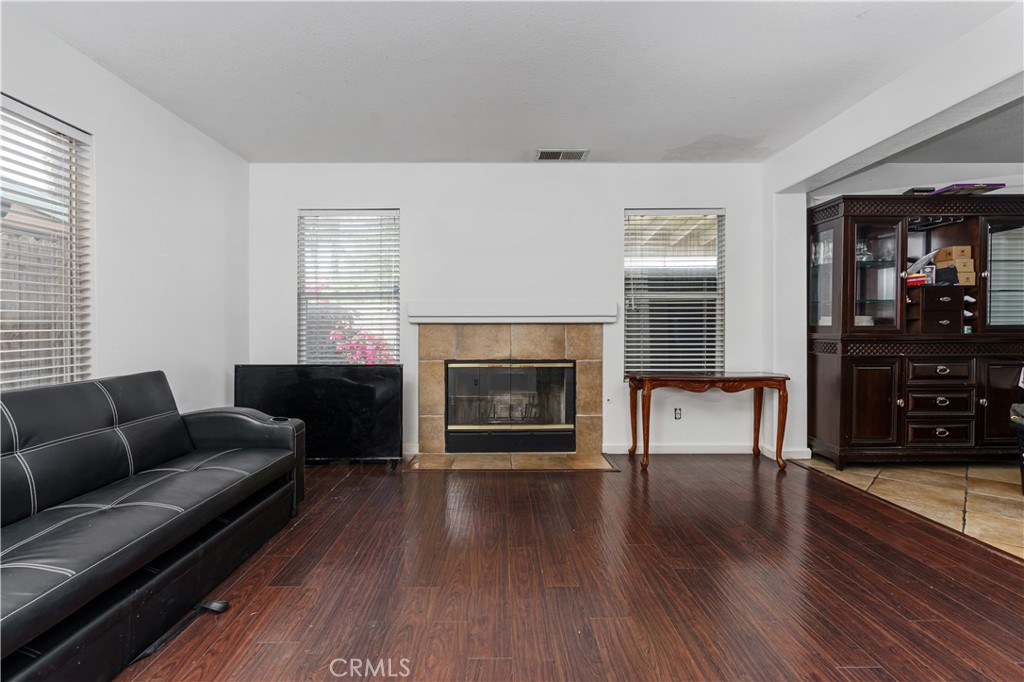 260 Mahogany Property Photo 5