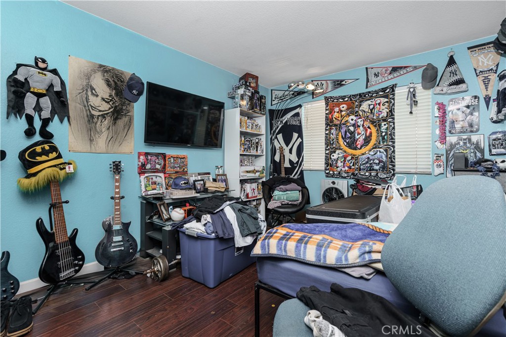 260 Mahogany Property Photo 21