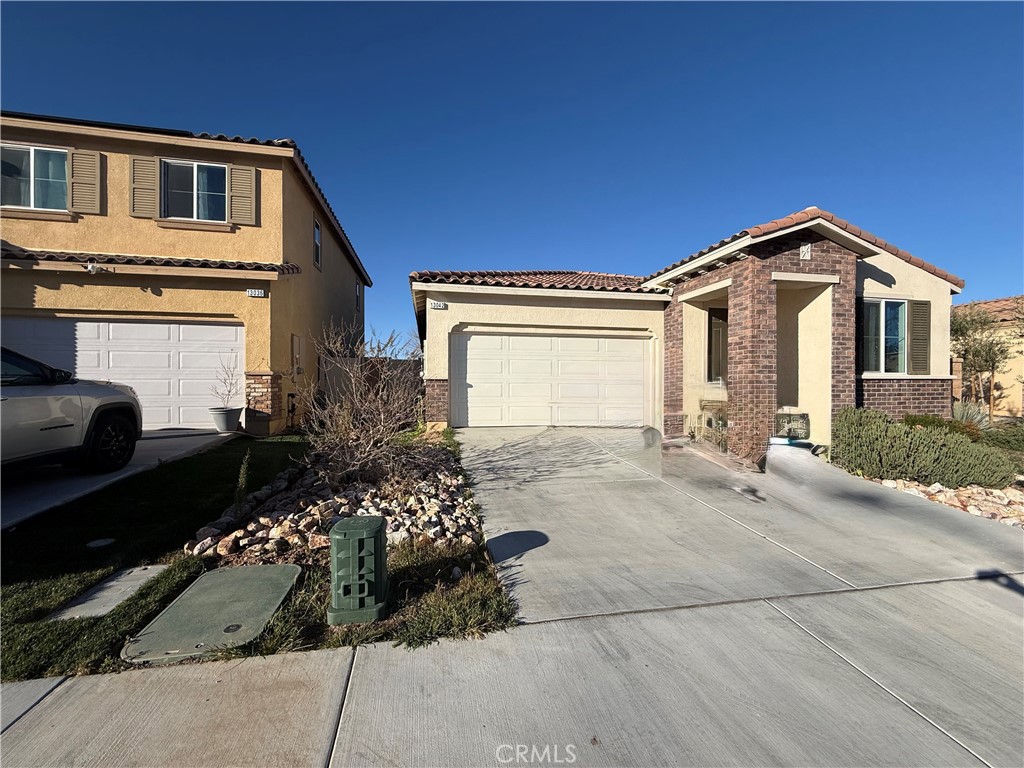 13042 Lancaster Property Photo 2