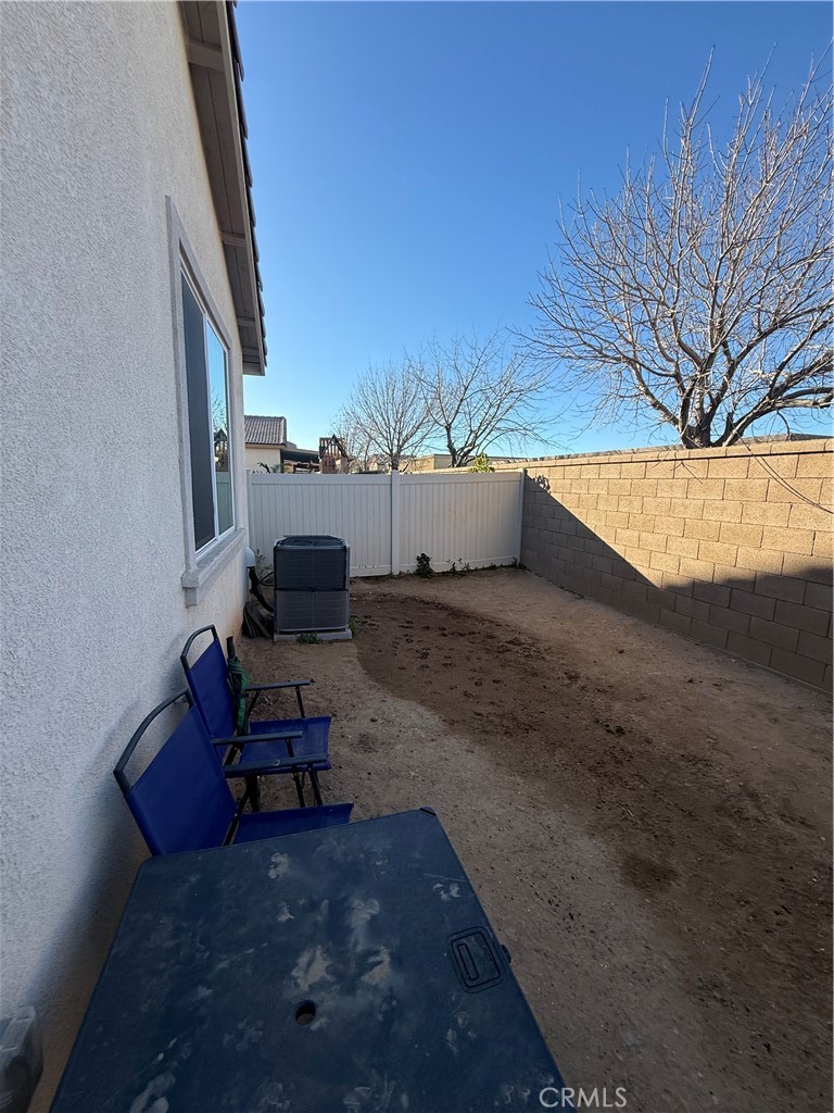 13042 Lancaster Property Photo 3