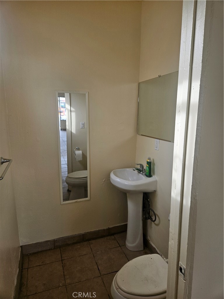 10409 Long Beach Property Photo 6
