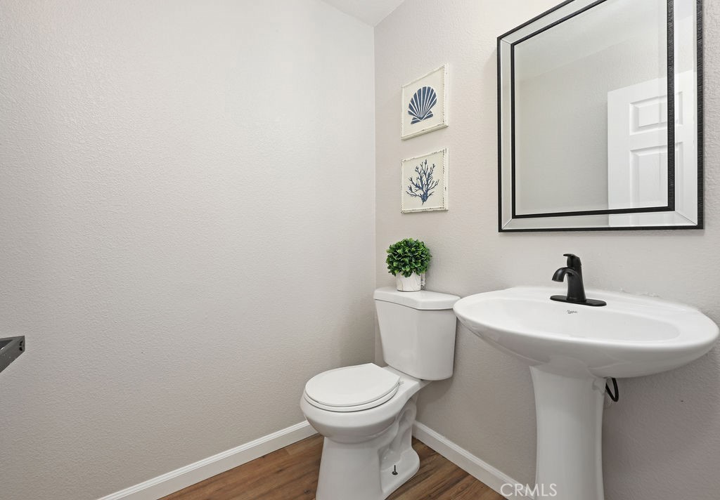 1832 E Ivesbrook Property Photo 13
