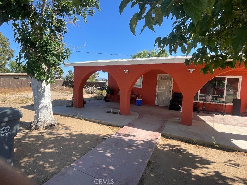 15823 Walnut Property Photo 4